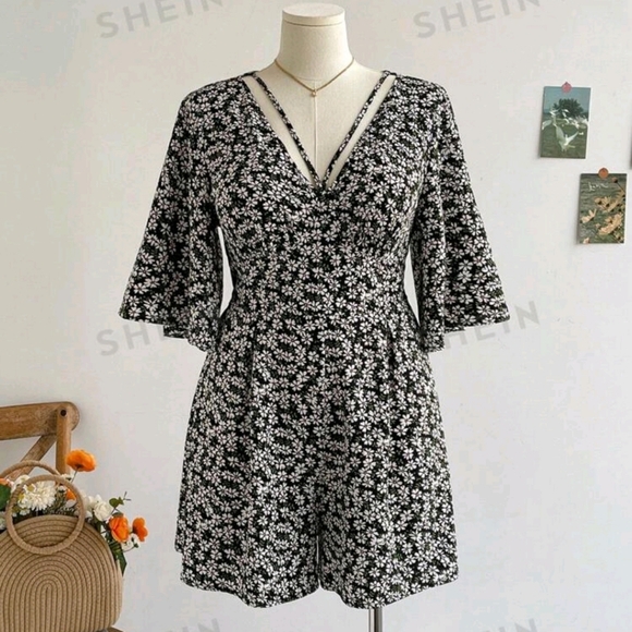 Floral Jumpsuit - Picture 5 of 11